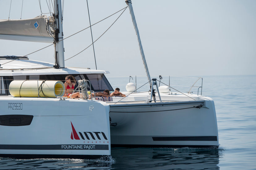 Fountaine Pajot 42 Astrea 
