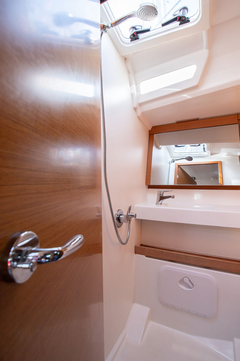 Jeanneau 40 Magics - Standard line