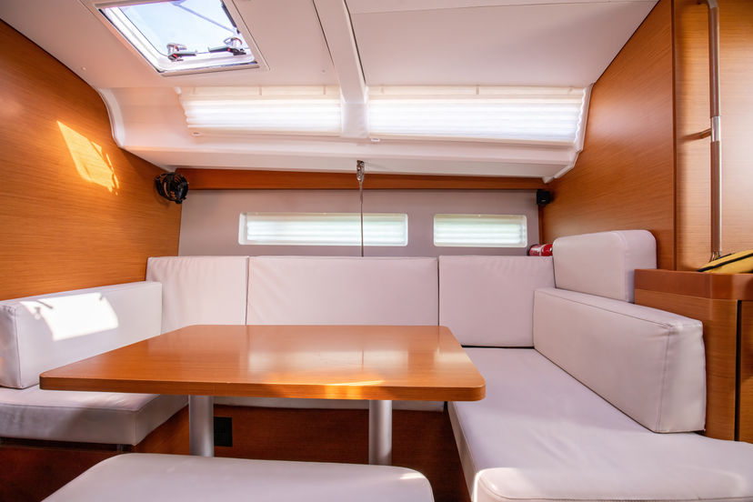 Jeanneau 40 Magics - Standard line