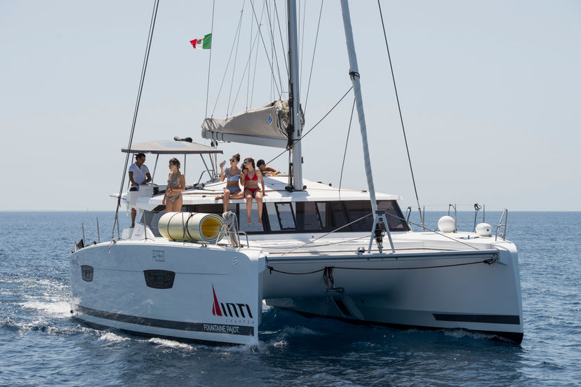 Fountaine Pajot 42 Astrea 