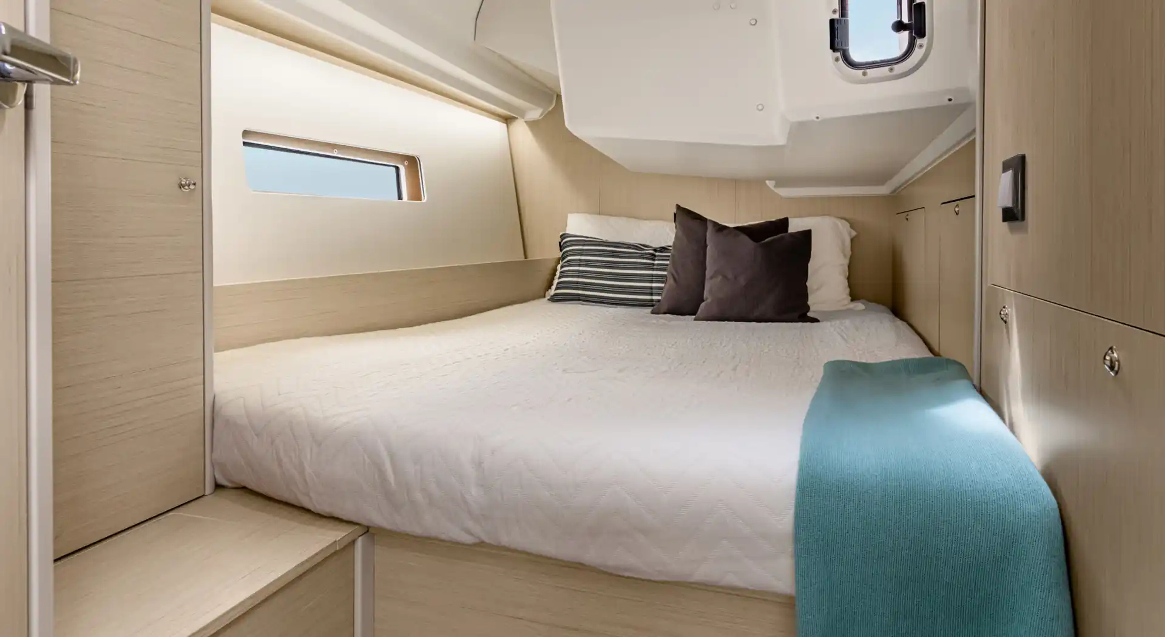 Double Cabin