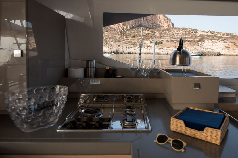 Fountaine Pajot 42 Astrea 