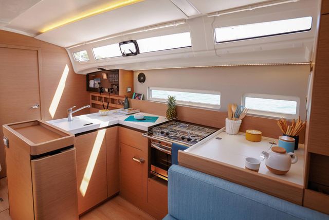 Jeanneau SUN ODYSSEY 410 SUN OF LYRICS