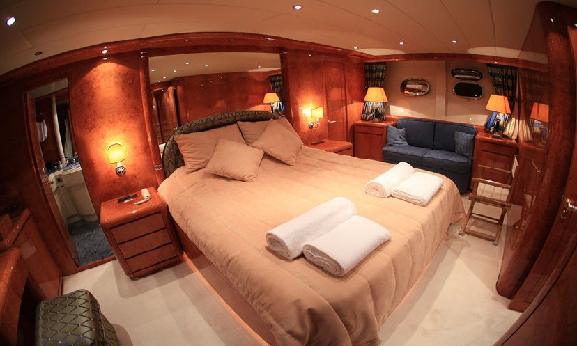 Mangusta Mangusta 107 ft. 4 kabin