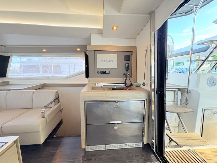 Fountaine Pajot 45 Ogibni