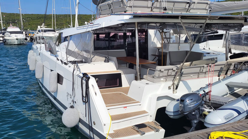Fountaine Pajot 45 Balu