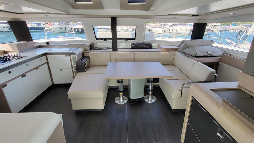 Fountaine Pajot 45 Balu