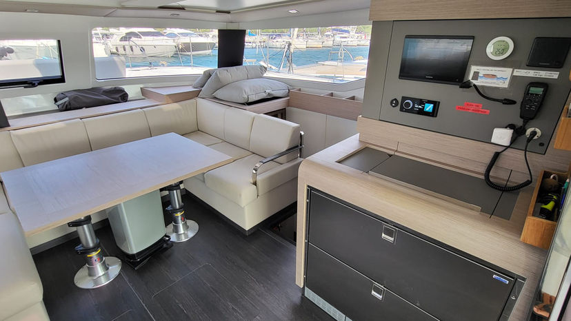 Fountaine Pajot 45 Balu