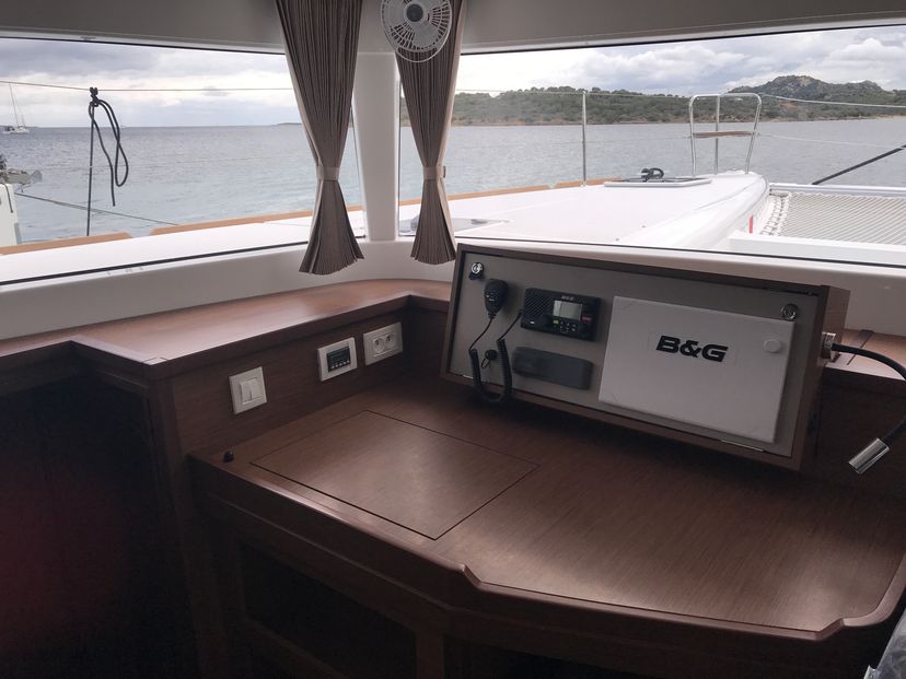 Lagoon 45 Rigel Kentaurus (A/C, WM, Generator, Inverter)