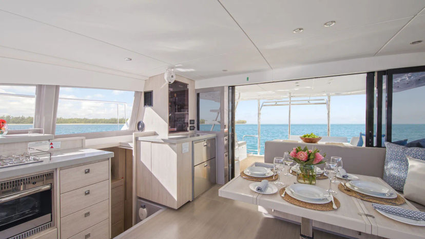Leopard Catamarans 43 PC MARINA