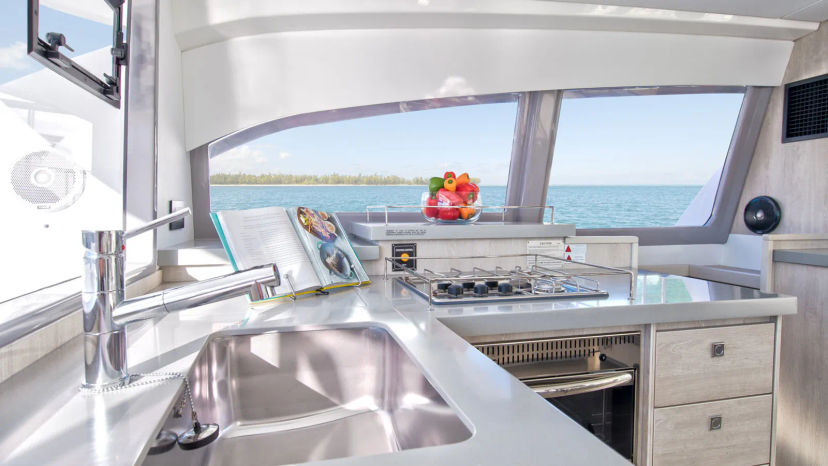 Leopard Catamarans 43 PC MARINA