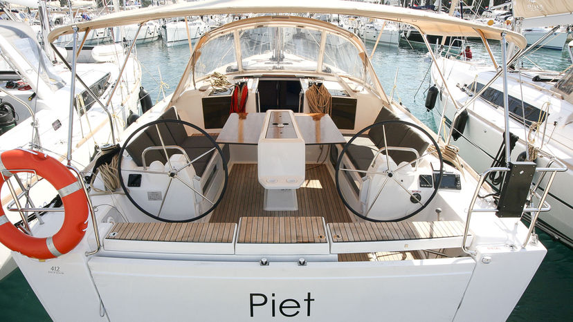 Dufour Yachts GRAND Stella