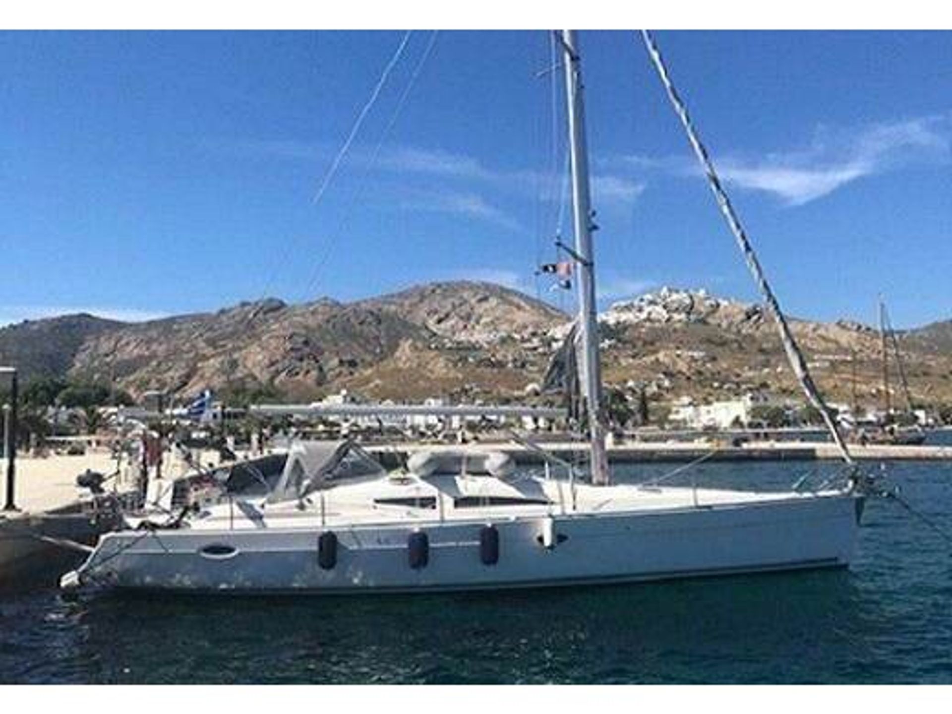 2101281077504709_moored_serifos.jpg