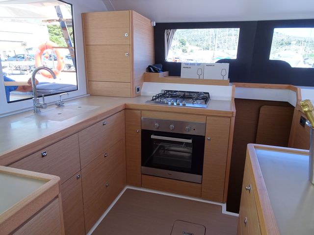 Dufour Yachts AMARA Sonia