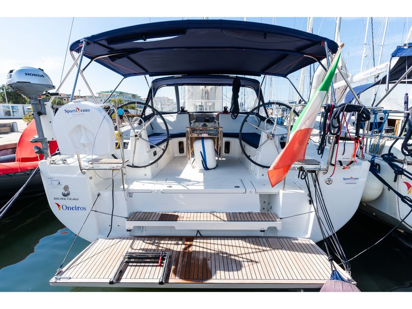 Beneteau 40 Oneiros - Comfort line