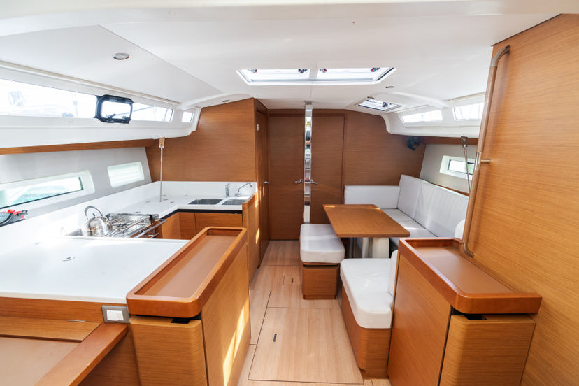 Jeanneau 40 Diana - Standard line