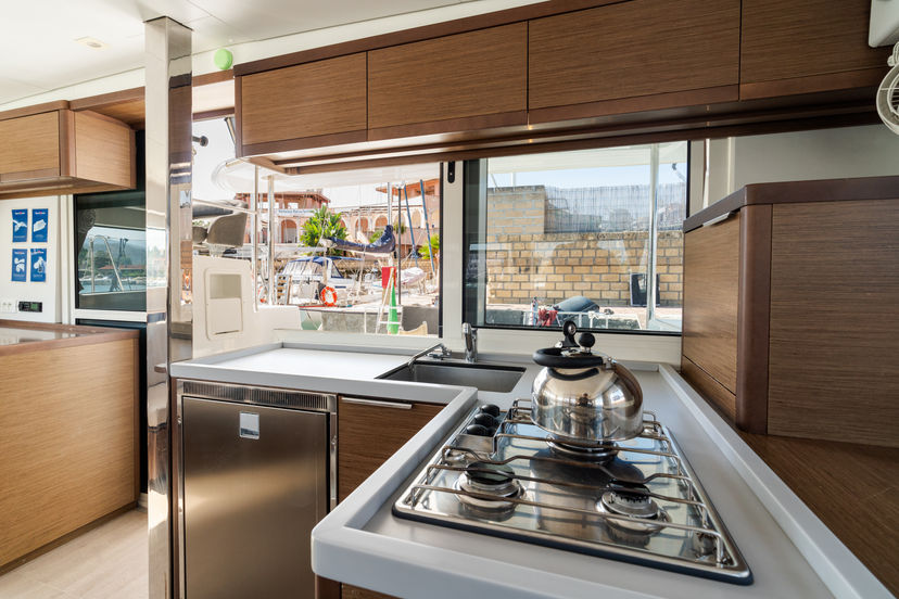 Lagoon 40 Nereo - Standard line