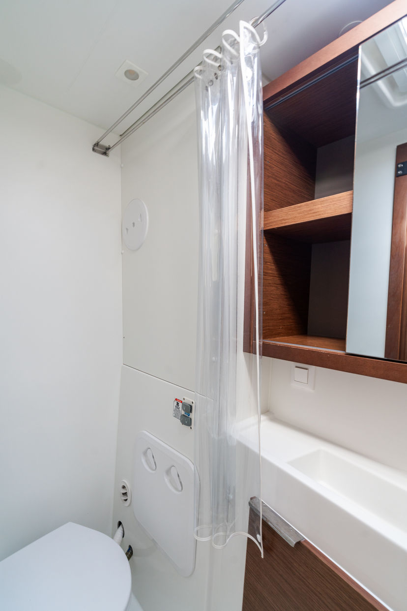 Lagoon 40 Nereo - Standard line