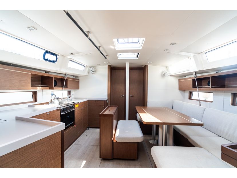 Beneteau OCEANIS 46.1 Logos - Comfort line