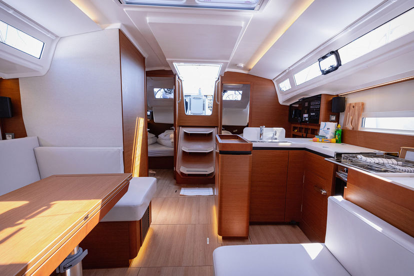 Jeanneau 410 Purr