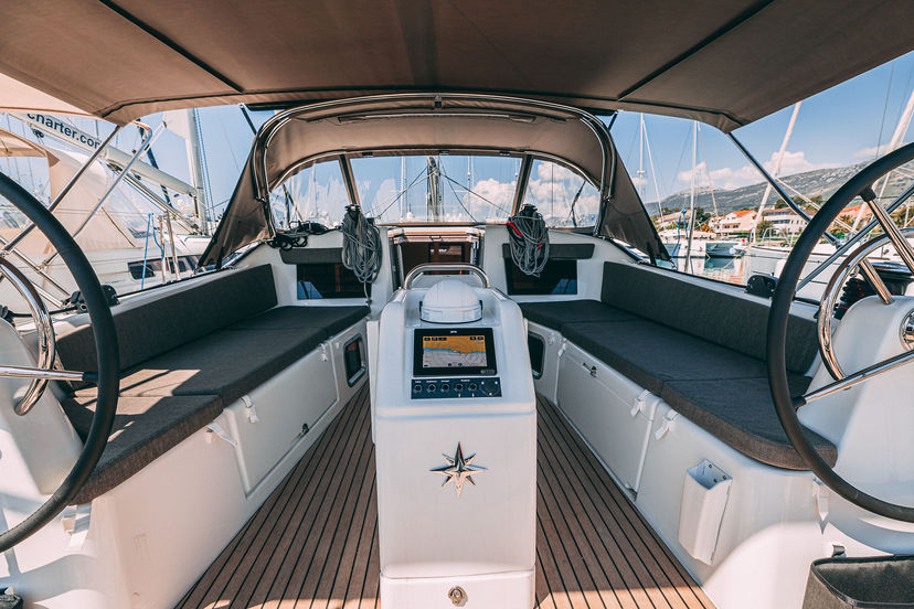 Jeanneau 410 Purr