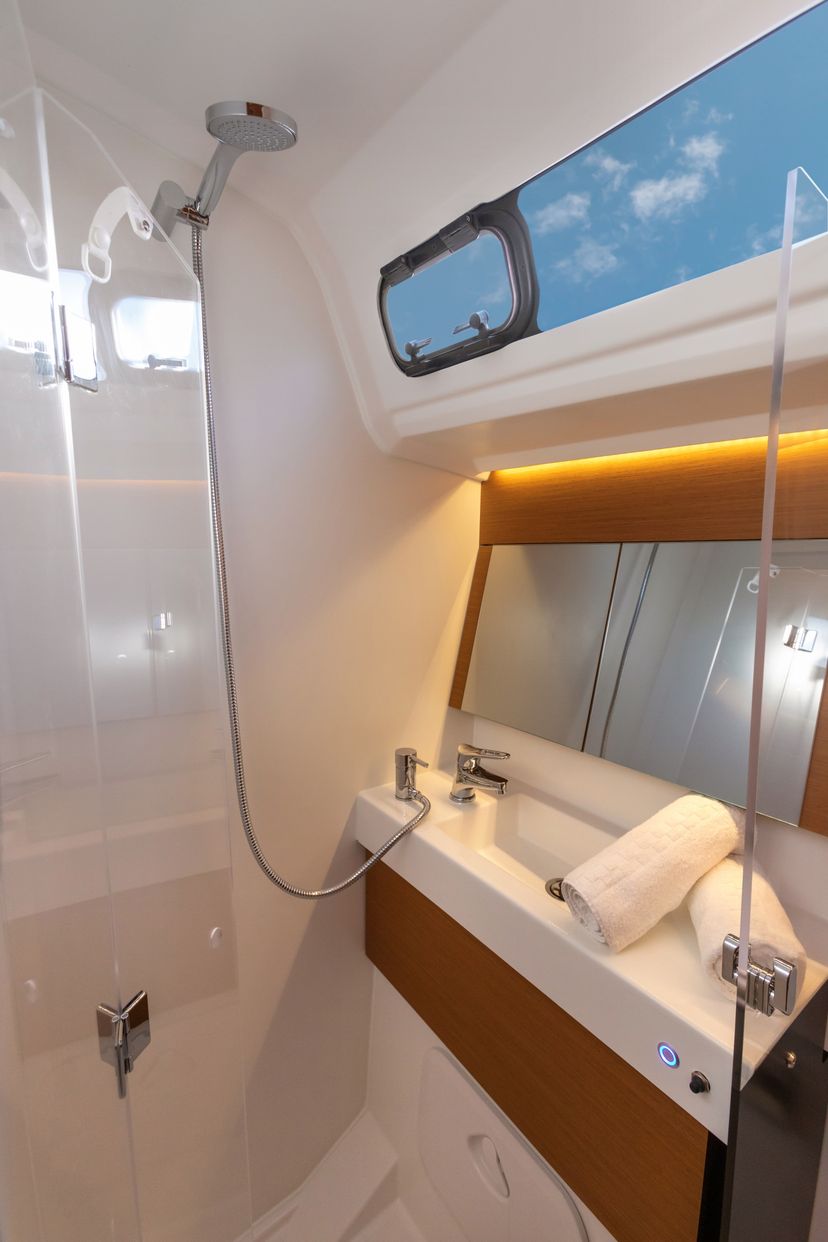 Jeanneau 410 Teti - Standard line