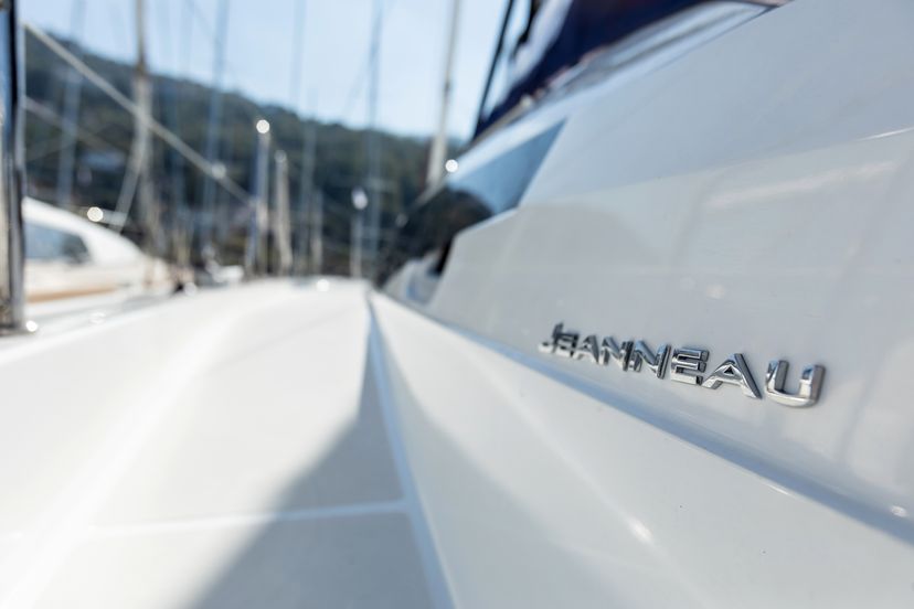 Jeanneau 410 Teti - Standard line