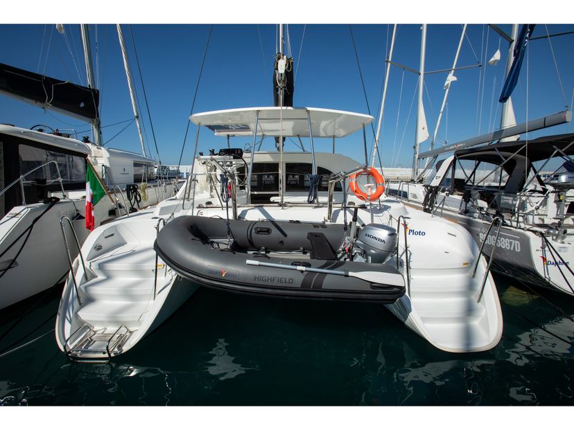 Lagoon 38 Ploto - Standard line