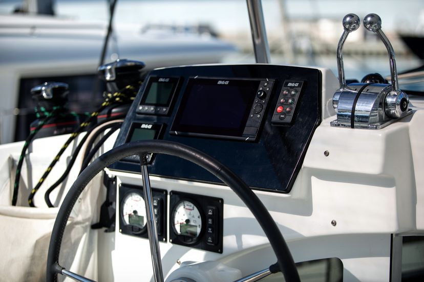 Lagoon 38 Ploto - Standard line