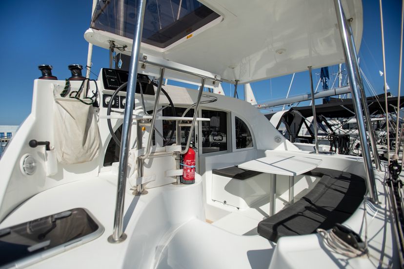 Lagoon 38 Ploto - Standard line