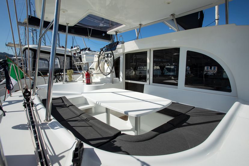 Lagoon 38 Ploto - Standard line