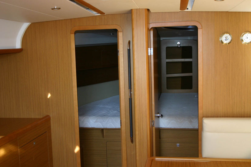 Jeanneau 44 Alcor 