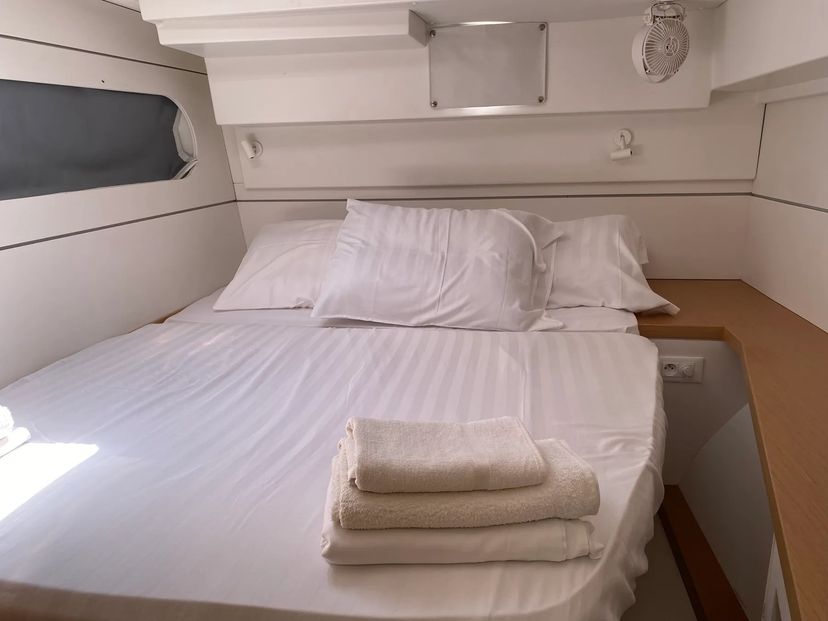 Excess Catamarans EX Spearhead