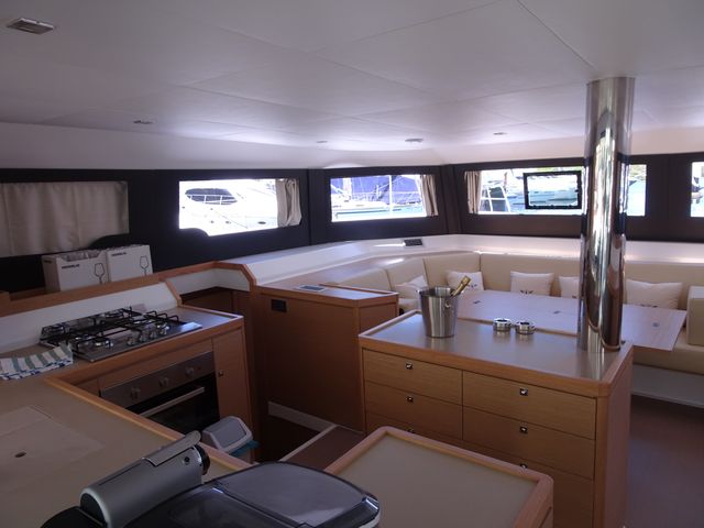 Dufour Yachts AMARA Sonia