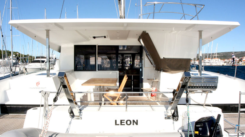 Fountaine Pajot 40 Leon