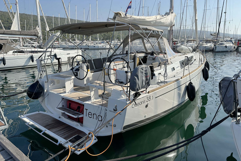 Beneteau 38 Tena