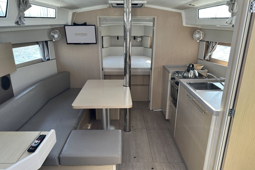 Beneteau 38 Tena