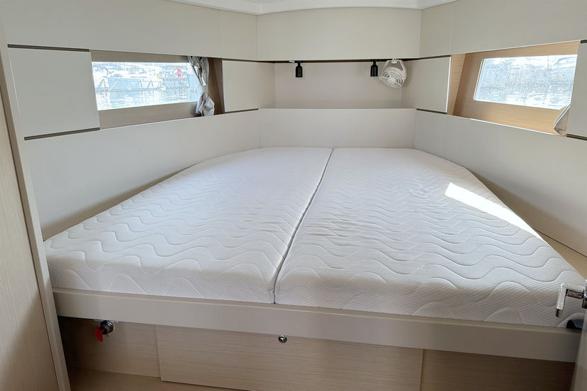 Beneteau 38 Tena