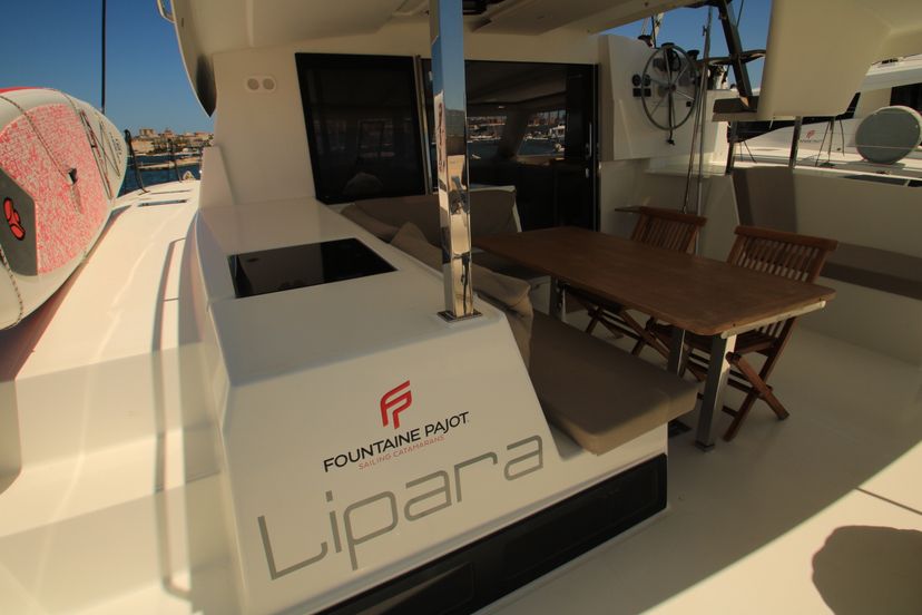 Fountaine Pajot 40 Lipara (Ac+Gen+Wm)