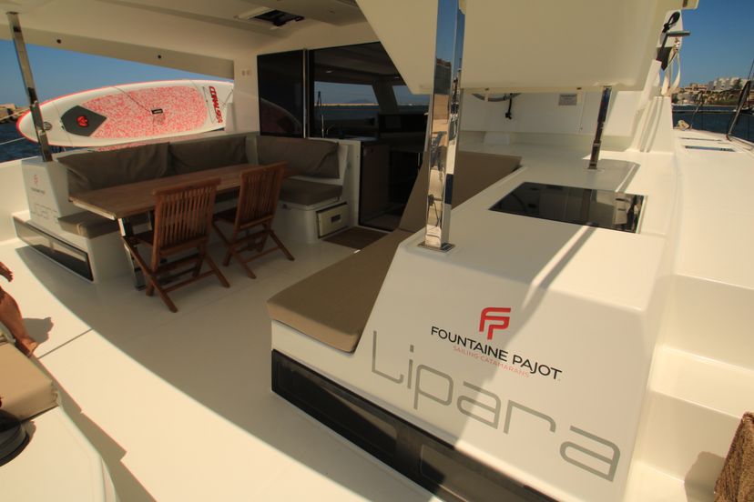 Fountaine Pajot 40 Lipara (Ac+Gen+Wm)