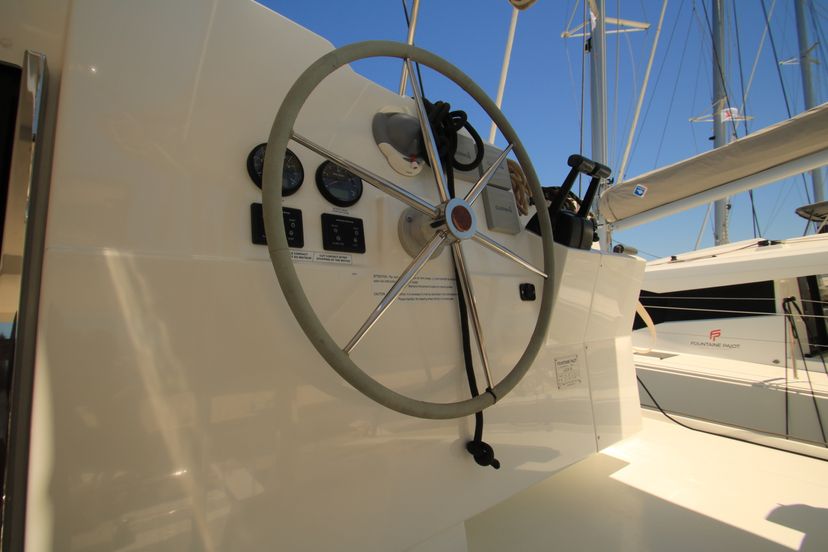 Fountaine Pajot 40 Lipara (Ac+Gen+Wm)