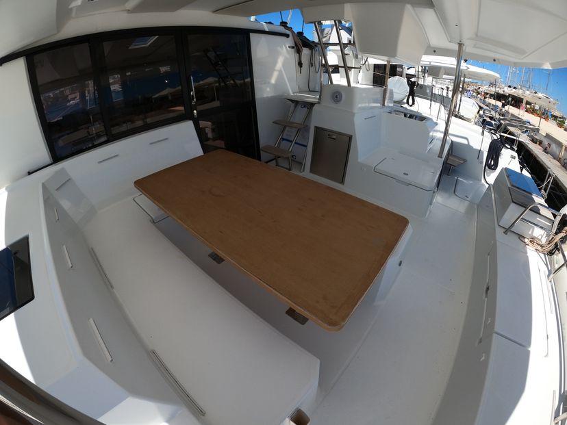 Fountaine Pajot 42 Astrea 