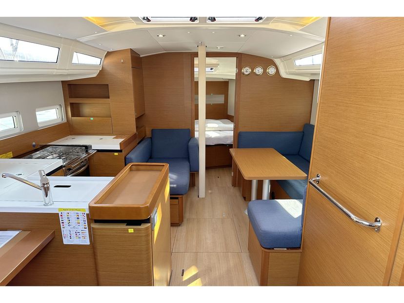 Jeanneau 410 Lara