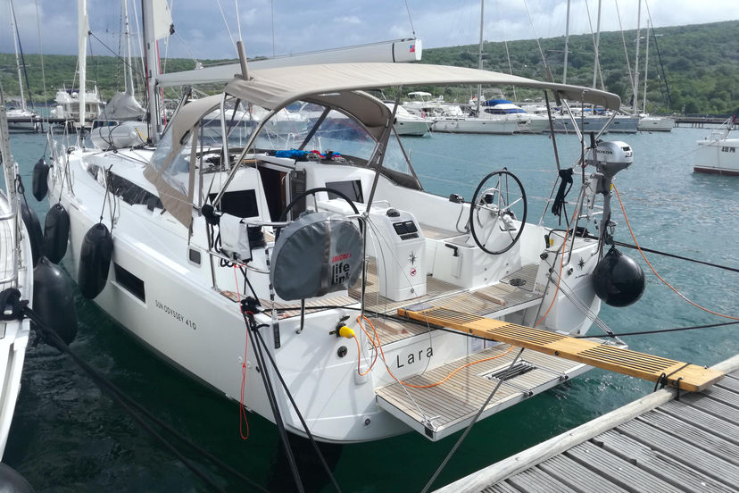 Jeanneau 410 Lara