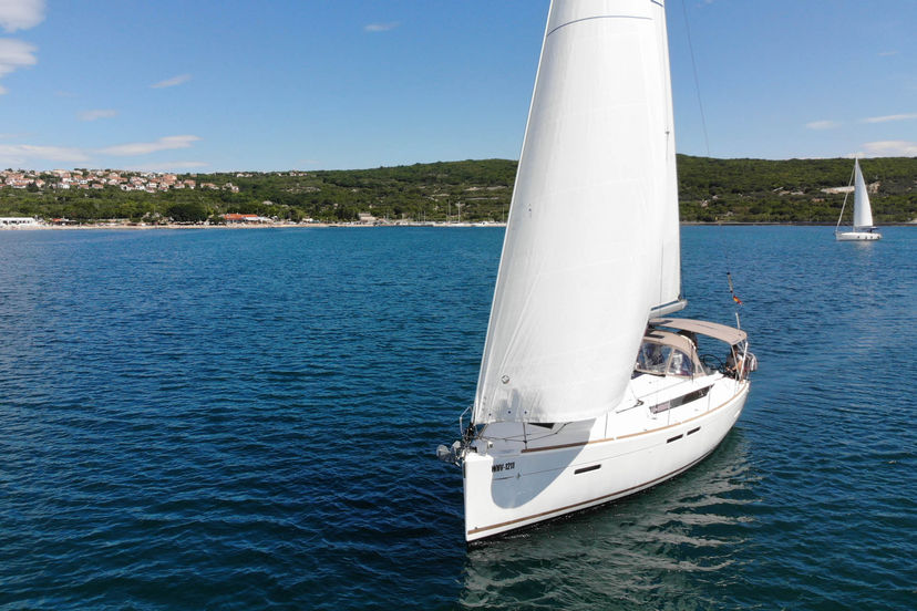 Jeanneau 41 Happy Welcome