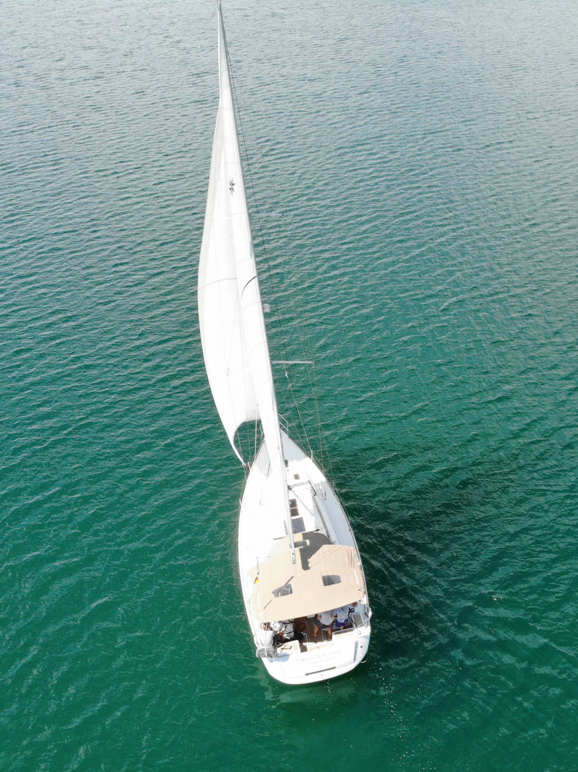 Jeanneau 41 Happy Welcome