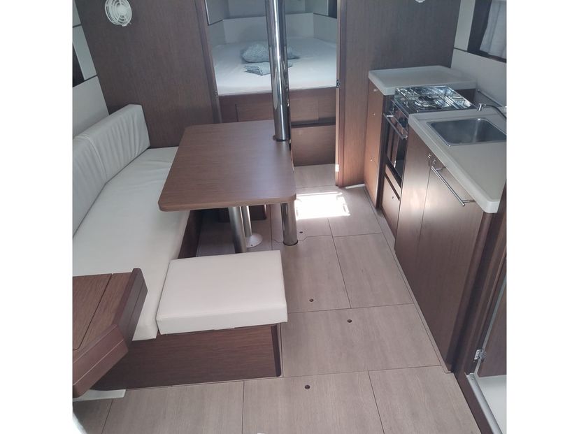 Beneteau 38 Diana