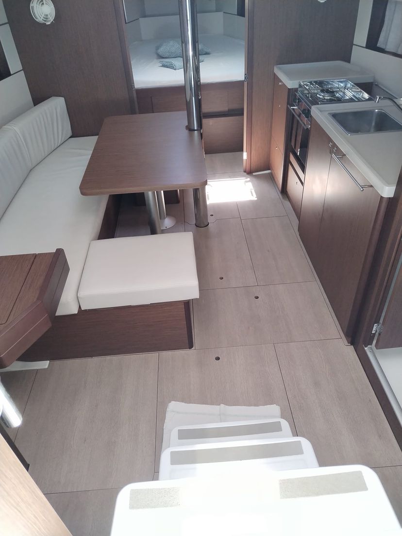 Beneteau 38 Diana