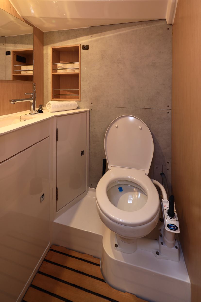 Bavaria Yachtbau C42 Larus One