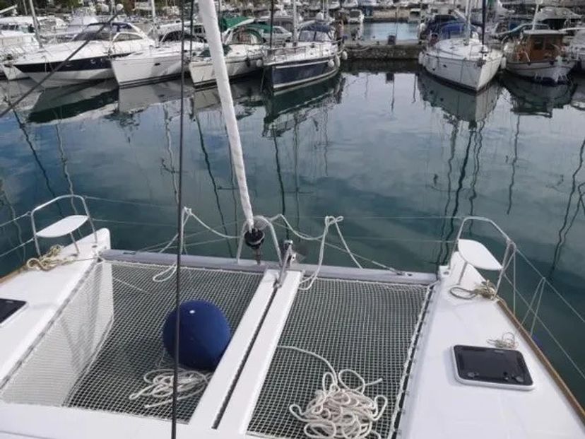 Lagoon 38 Beluga
